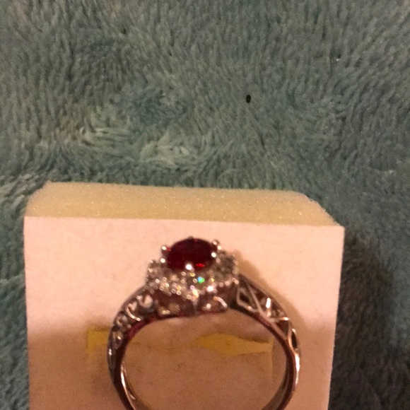 Red stone ring - Picture 3 of 4
